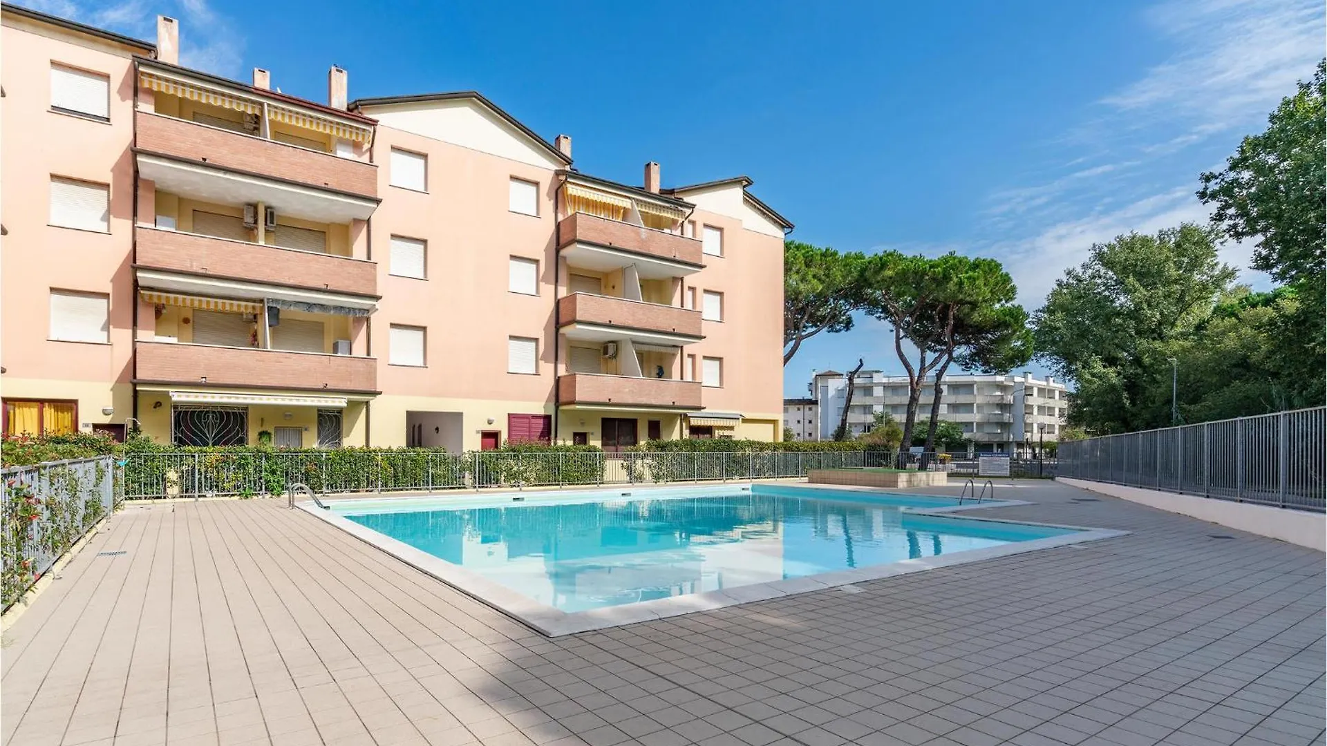 Gorgeous Apartment In Rosolina Mare With Wifi 0*,